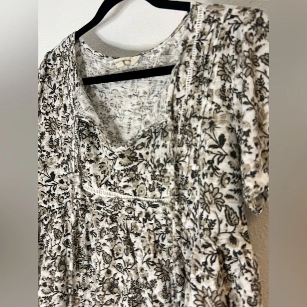 Lucky Brand Monochrome Floral Blouse Size Large - Picture 2 of 5